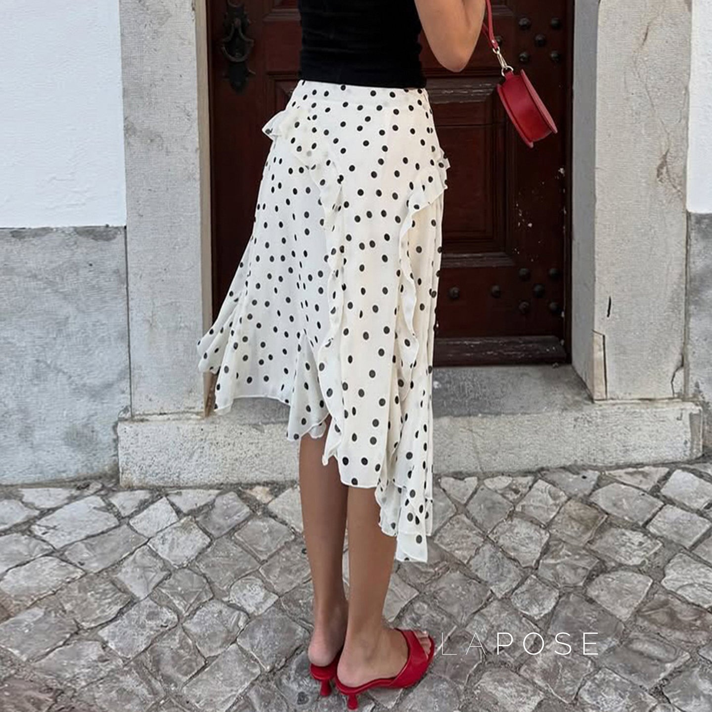 Gracefully Styled Garment for Any Occasion