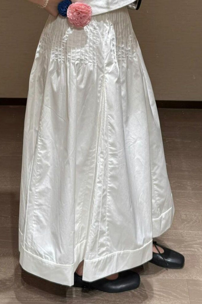 Classic Vintage Garment with a Flattering Fit