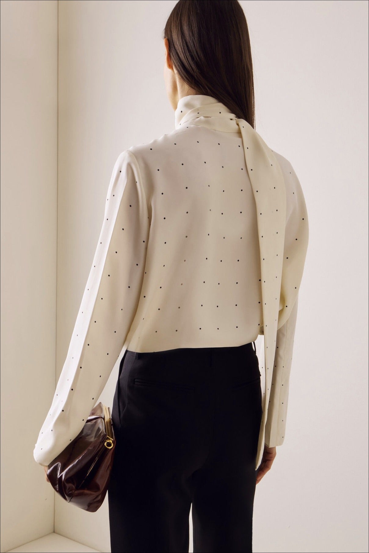 Sophisticated Blouse with a Clean Classic Look