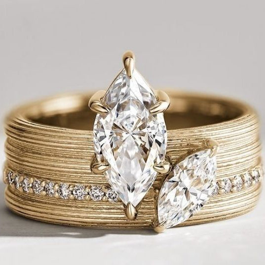 Rose V-Curve Solitaire Ring