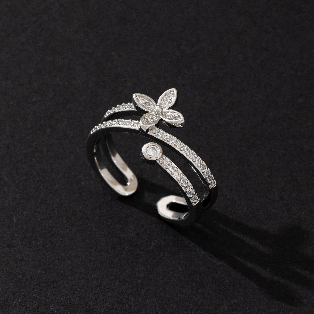 Elegant Floral Diamond Ring
