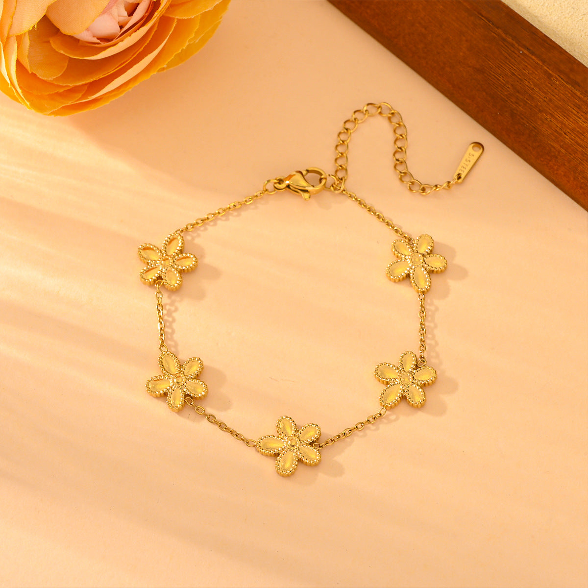 Elegant Flower Bracelet