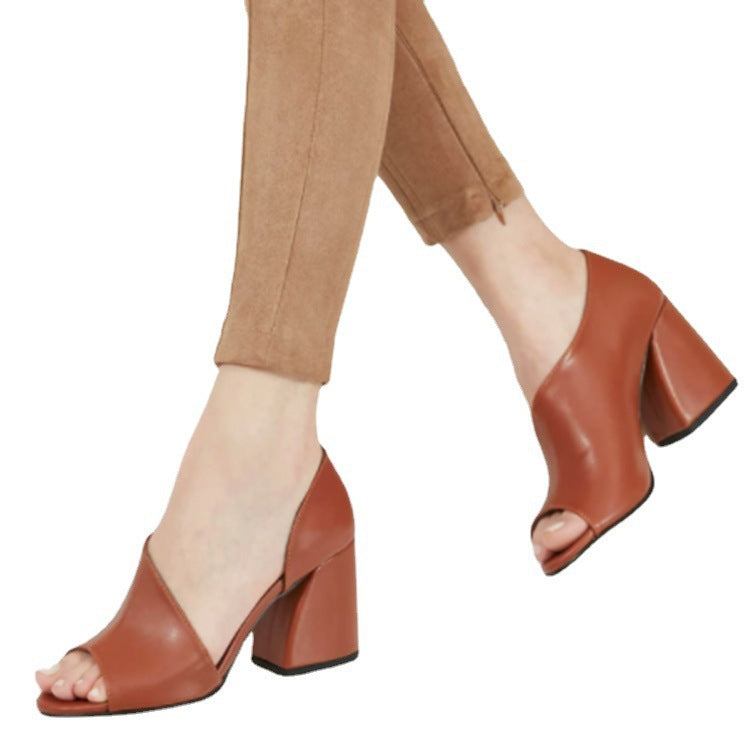 Chic Orthopedic Sandals with Unique Design