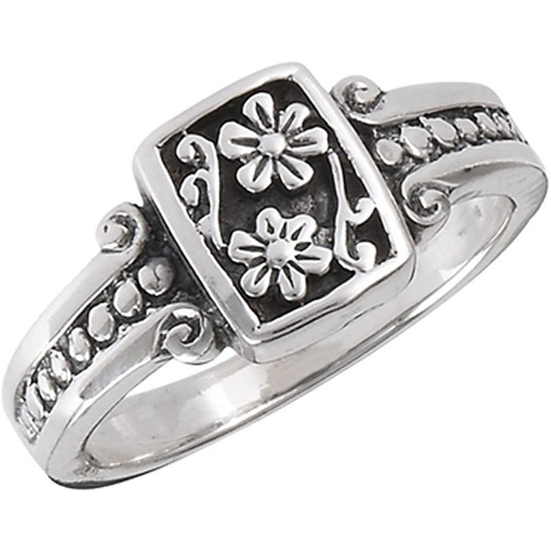 Vintage Floral Ring