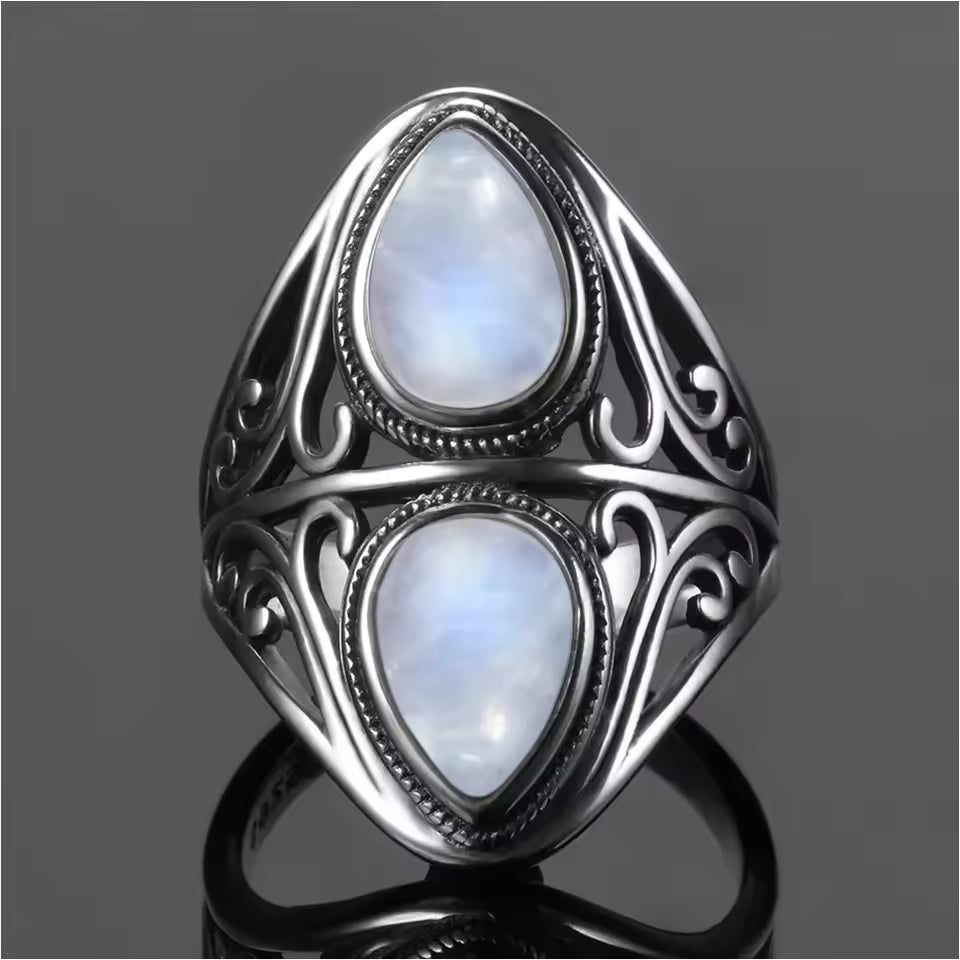 Vintage Moonstone Ring