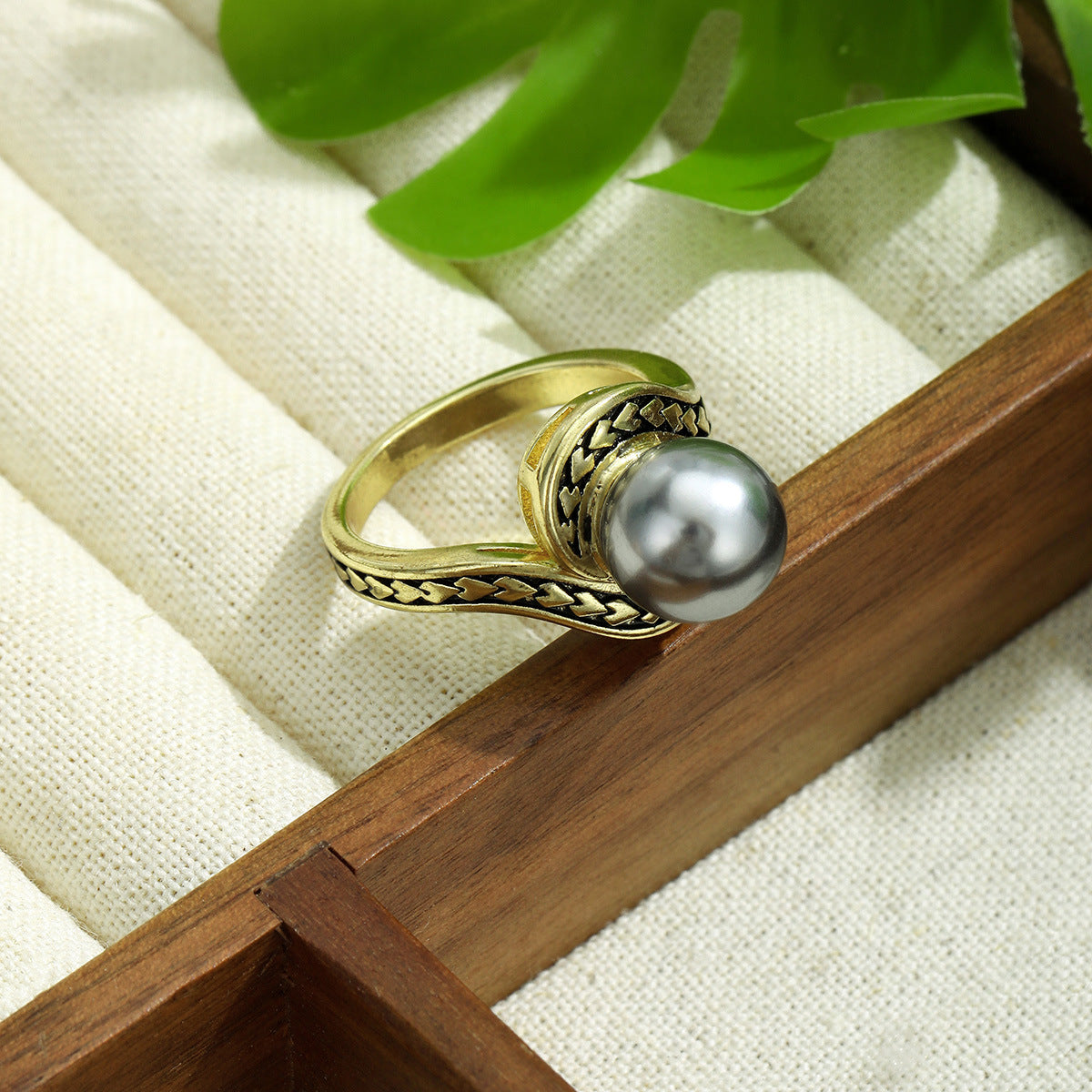 Vintage Pearl Ring