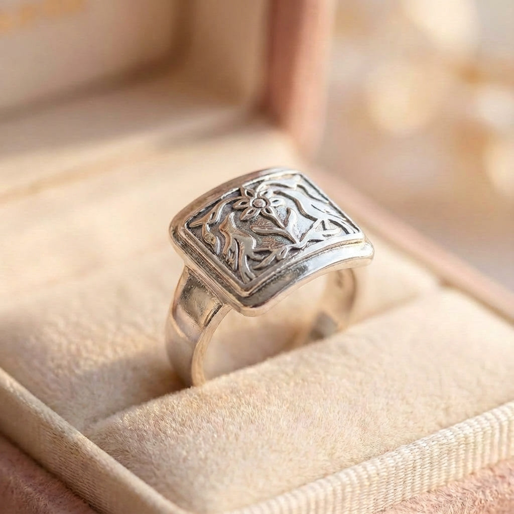 Vintage Silver Floral Ring