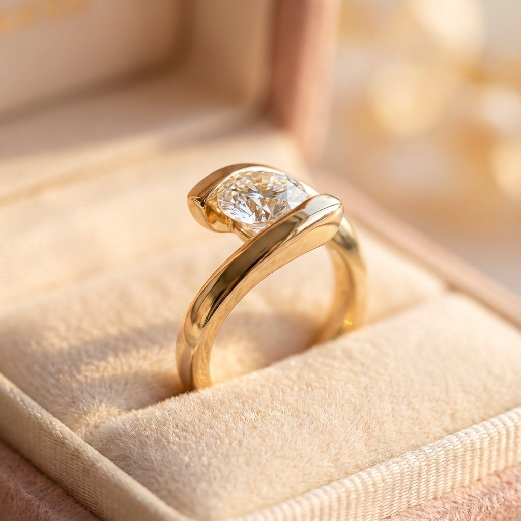 Vintage Spiral & Zirconia Ring