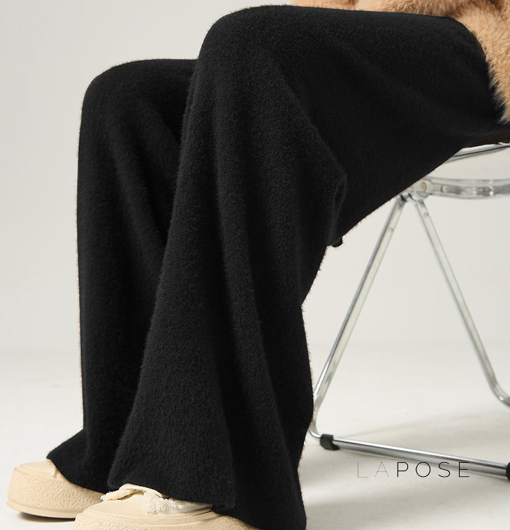 Classic Vintage Pants with a Flattering Fit