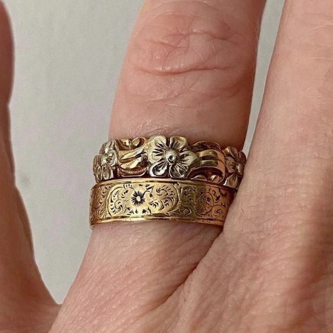 Floral Engraved Ring