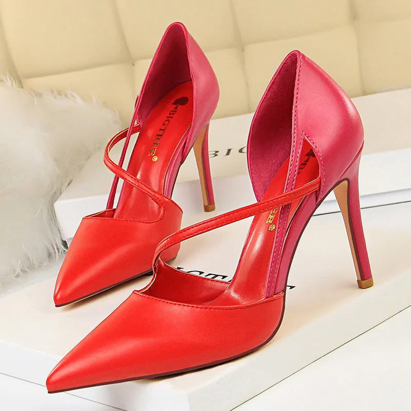Classic Vintage Heels with a Flattering Fit