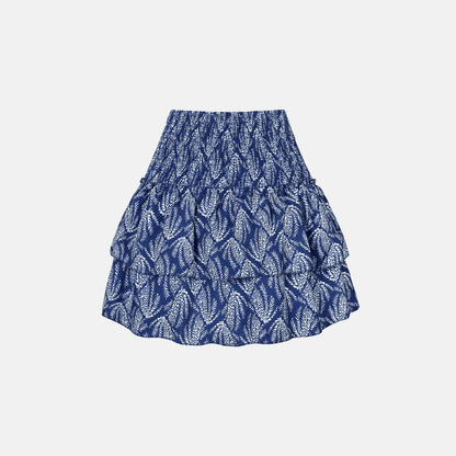 Sophisticated Garment with a Clean Classic Look