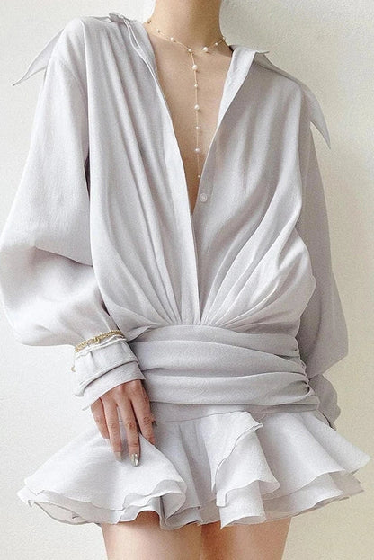 Effortlessly Elegant Dress with a Timeless Design