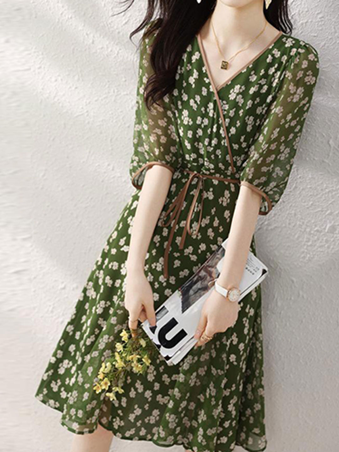 Polished Dress with an Effortless Classic Look