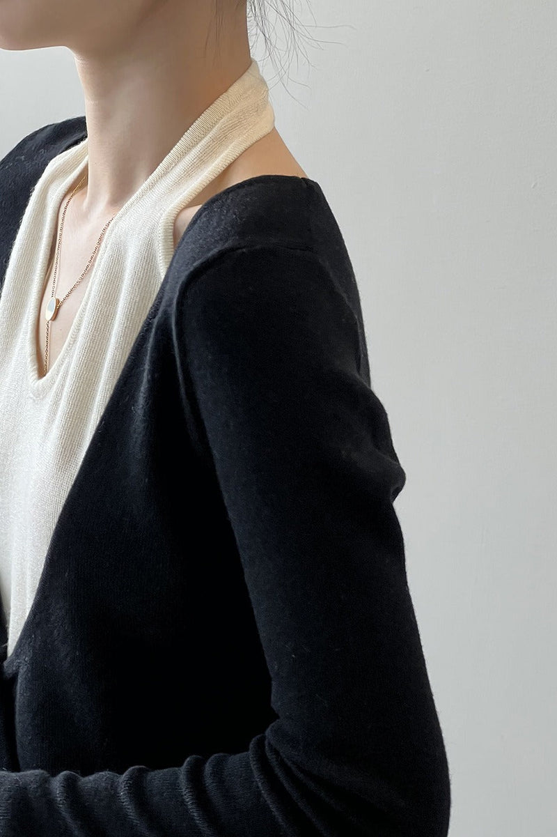 Sophisticated Garment with a Clean Classic Look