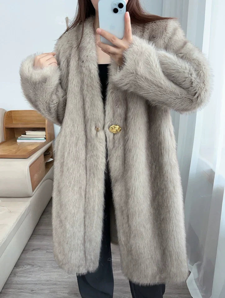 Classic Vintage & Enduringly Stylish Coat