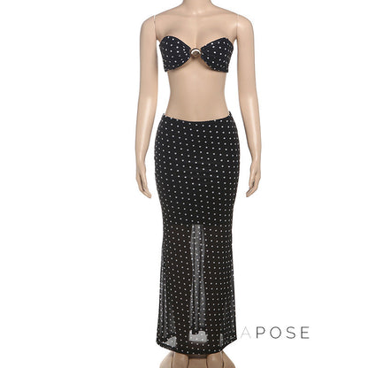 Beautifully Finished Garment in a Timeless Design