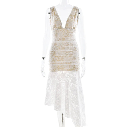 Beautifully Crafted Dress in a Classic Style