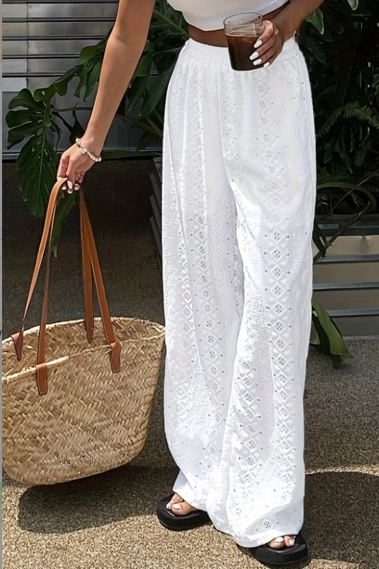 Beautifully Finished Pants in a Timeless Design