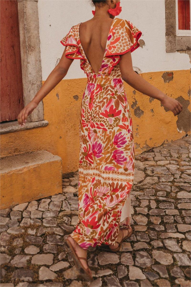 A Vintage Style Dress with Delicate Timeless Details