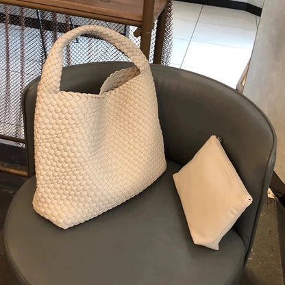 Beautifully Crafted Bag in a Classic Style