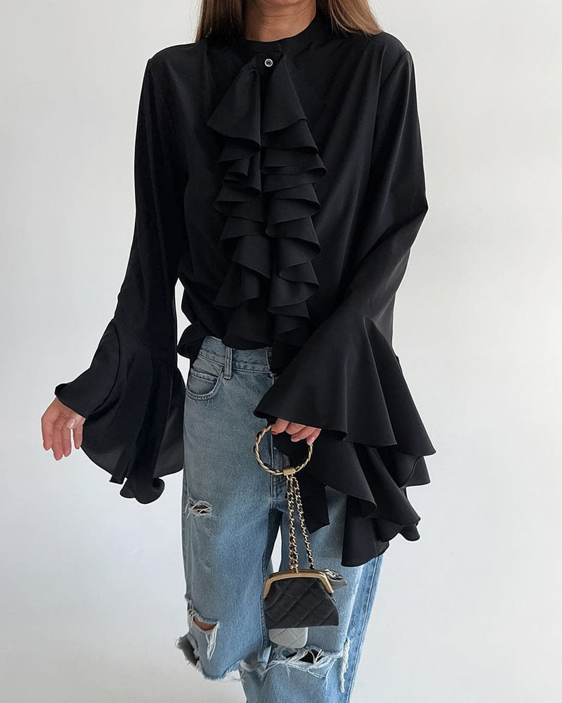 Sophisticated Blouse with a Clean Classic Look
