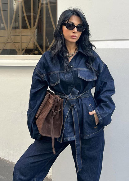 Effortlessly Elegant Jacket with a Timeless Design