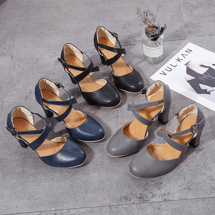 Graceful Orthopedic Sandals for Modern Look