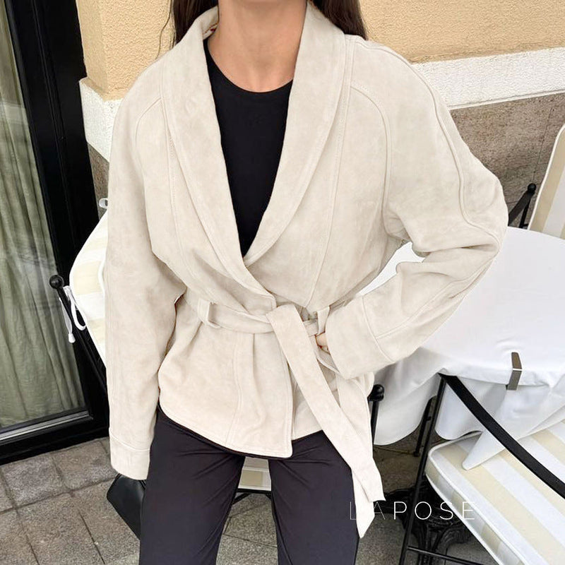 Elegantly Styled Jacket for Everyday Wear