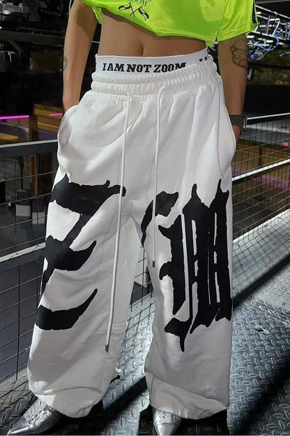 Elegantly Styled Pants for Everyday Wear