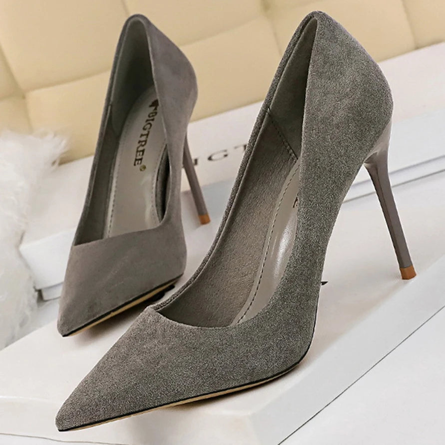 Polished Shoes with an Effortless Classic Look