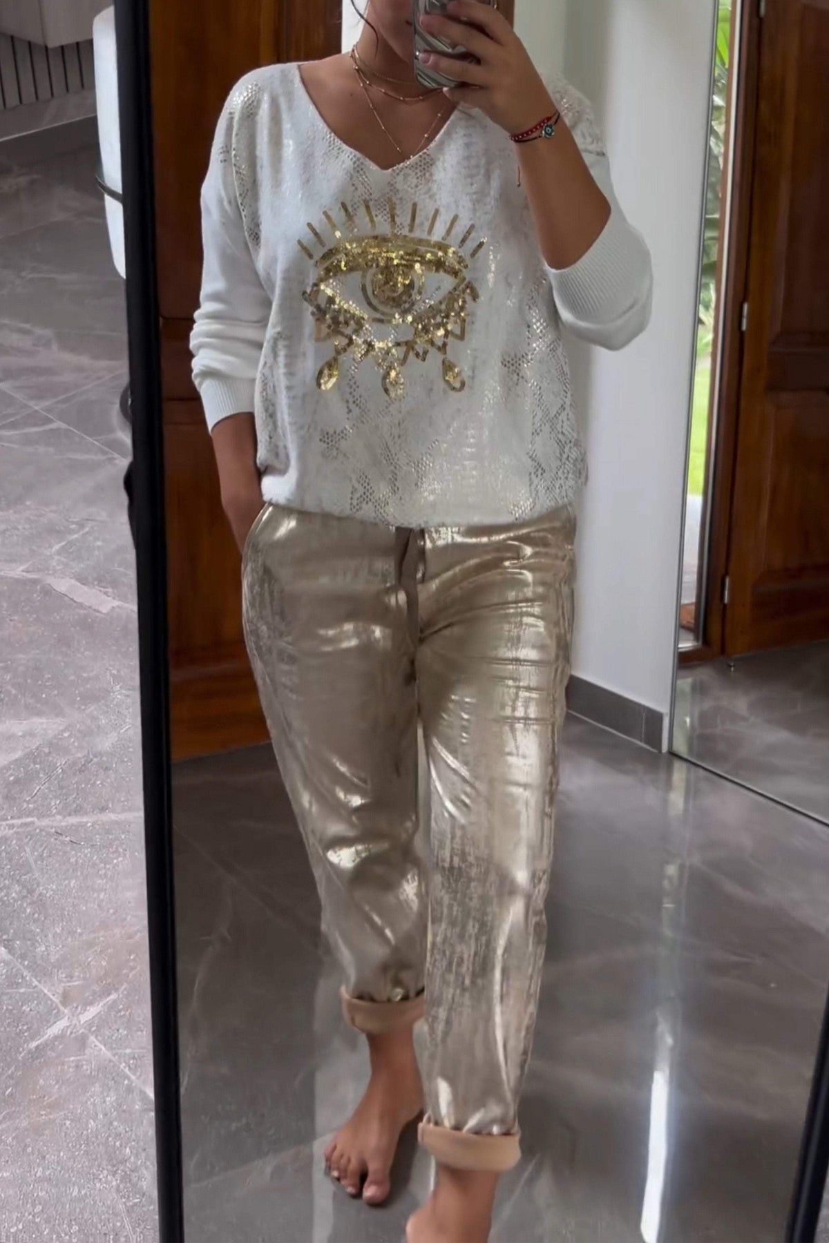 Polished Trousers with an Effortless Classic Look