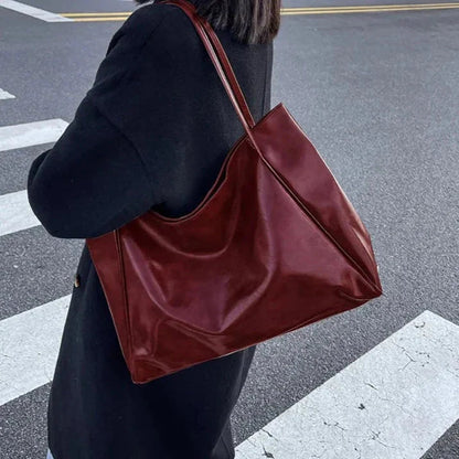 Classic Vintage Bag with a Flattering Fit