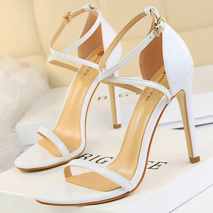 Beautifully Finished Heels in a Timeless Design