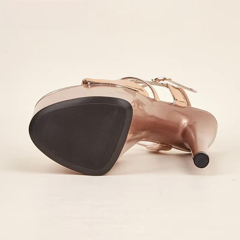 Polished Heels with an Effortless Classic Look