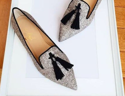 Graceful orthopedic sandals for a modern look