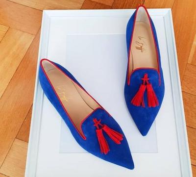 Graceful orthopedic sandals for a modern look