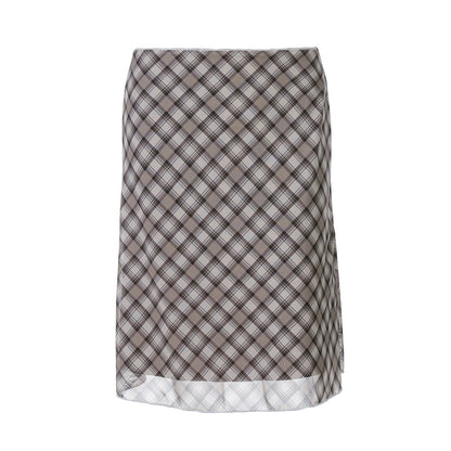 Sophisticated Garment with a Clean Classic Look