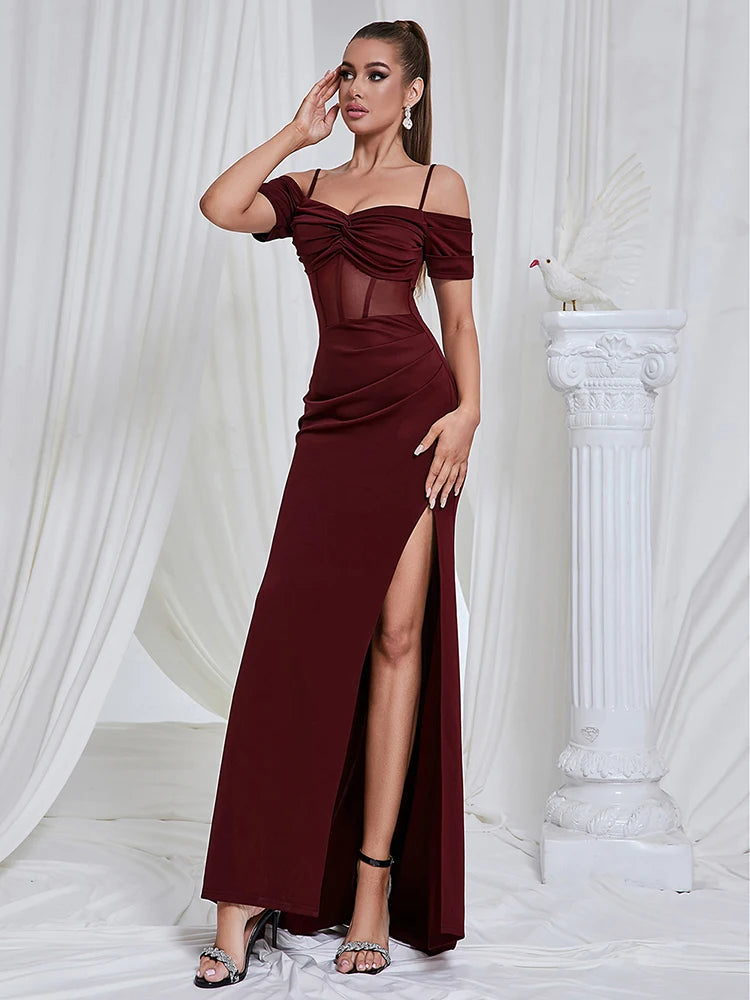 Beautifully Finished Garment in a Timeless Design