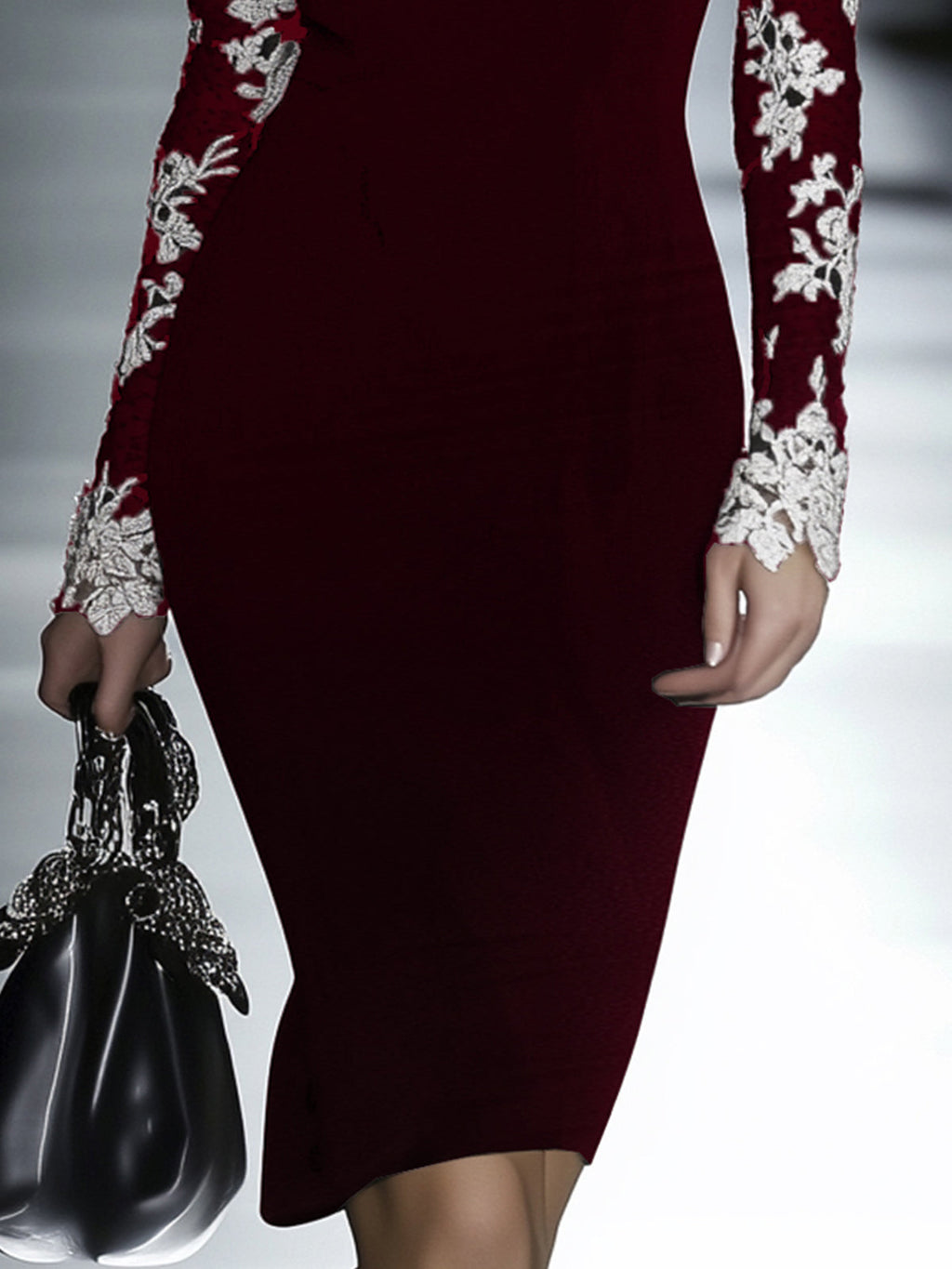 Well Tailored Dress with a Graceful Silhouette