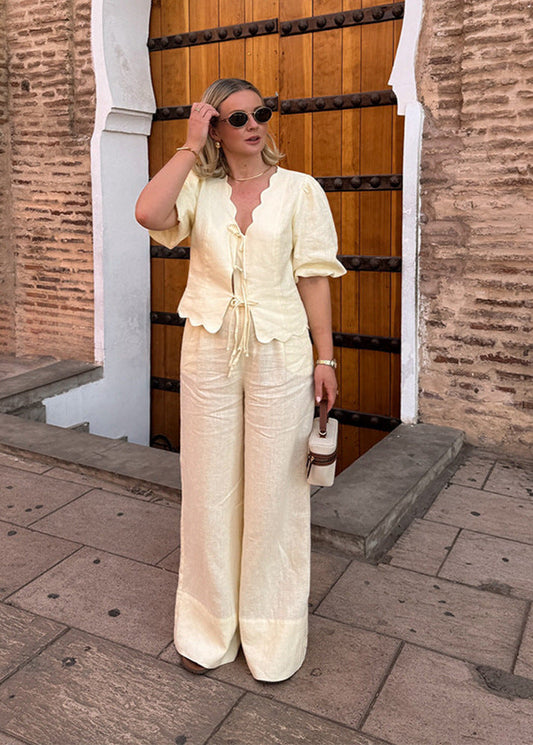 Beautifully Crafted Blouse in a Classic Style