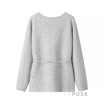 Gracefully Styled Cardigan for Any Occasion