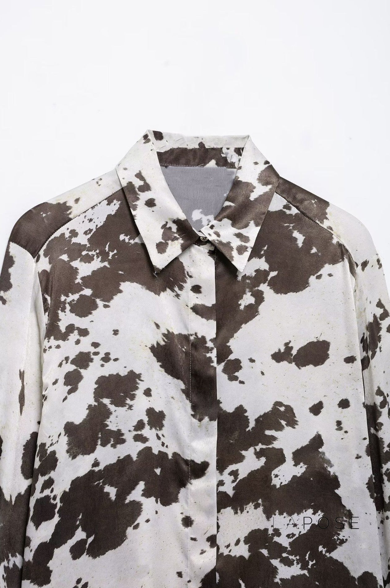Effortlessly Elegant Shirt with a Timeless Design