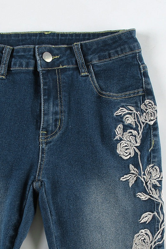 Gracefully Styled Garment for Any Occasion
