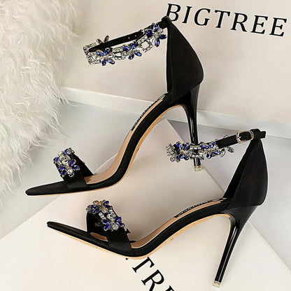 Classic Vintage & Enduringly Stylish Sandals