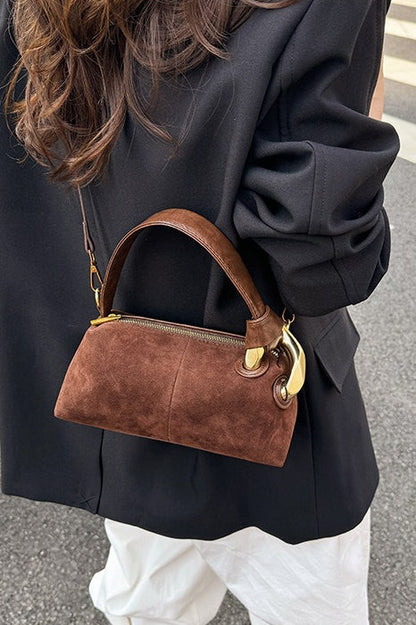 Beautifully Finished Bag in a Timeless Design