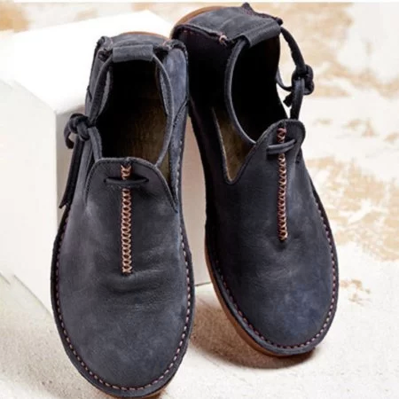 Casual vintage loafers with laces