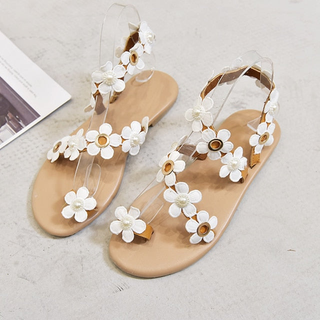 Elegant lace sandals