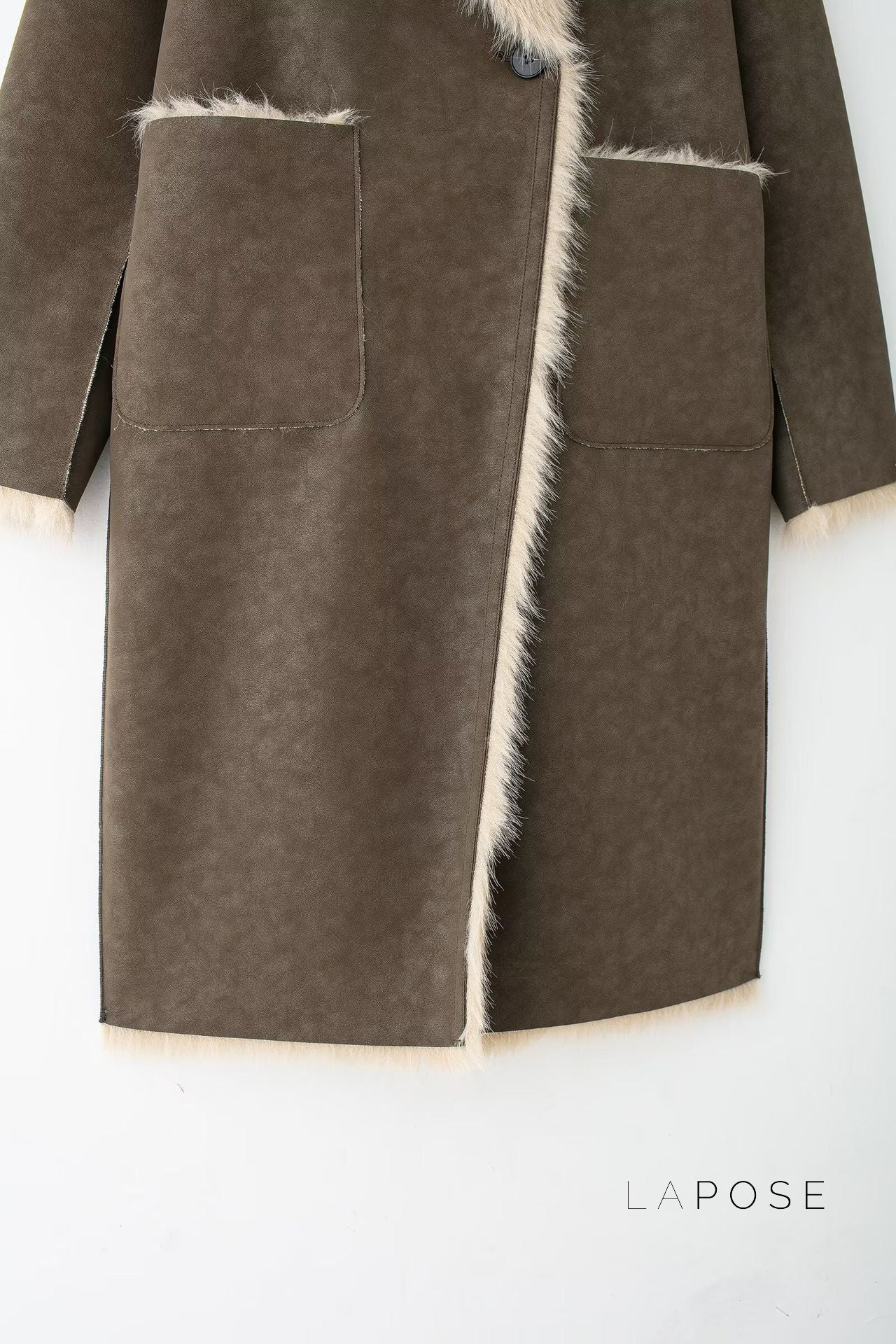 Beautifully Finished Coat in a Timeless Design