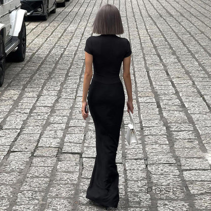 Effortlessly Elegant Dress with a Timeless Design